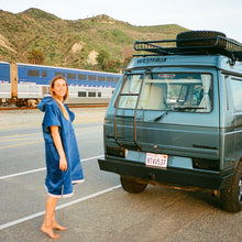 Load image into Gallery viewer, Surf Poncho - Oceania